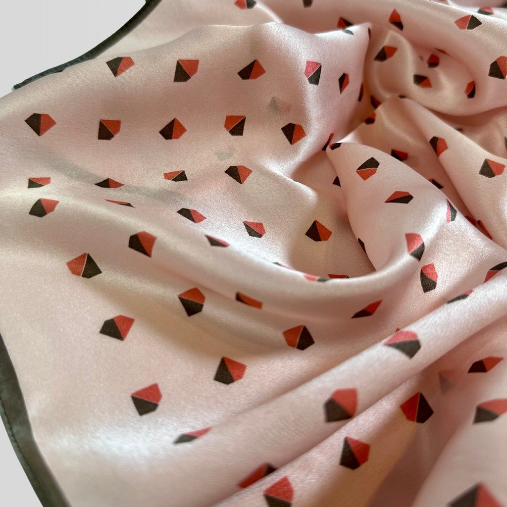 Silk Scarf Innocent (pink)