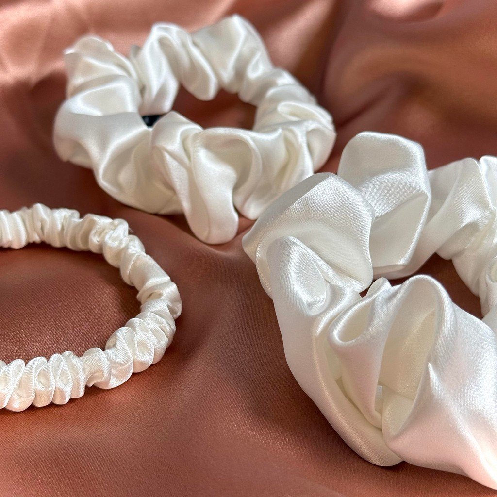 Silk Scrunchie White